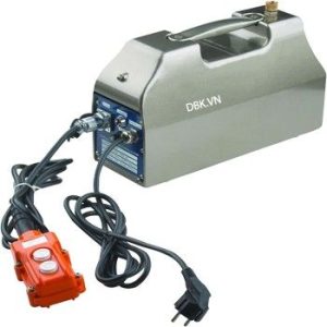 Bơm điện thủy lực 4 lít dầu TLP HHB-700D