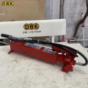 Bơm tay thủy lực 2 lít JINSAN JHP-2A